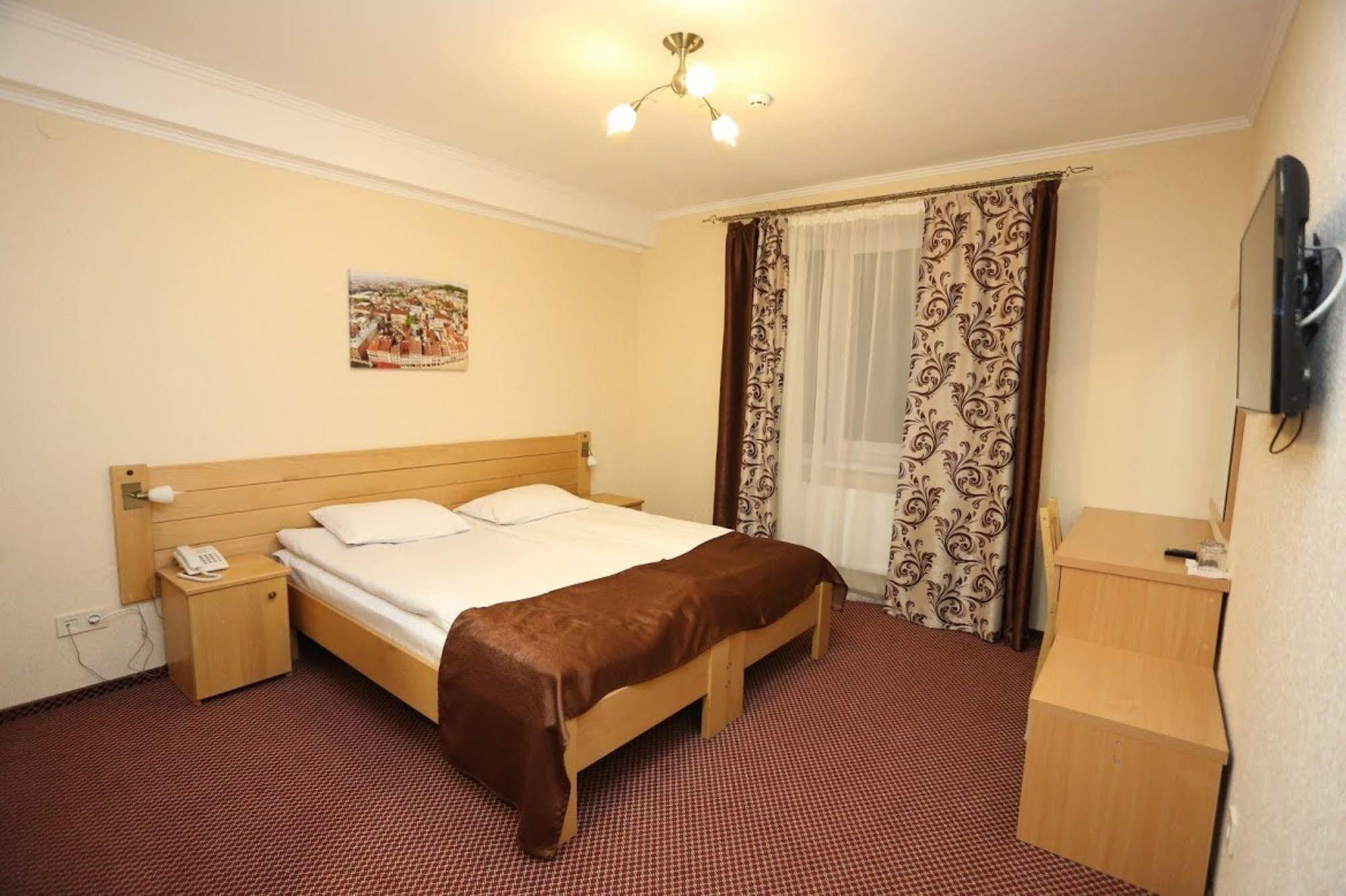 Argo Premium Hotel Lviv Exterior photo